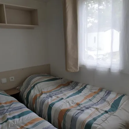 Mobil Homme 6 Personnes Parque de Campismo *